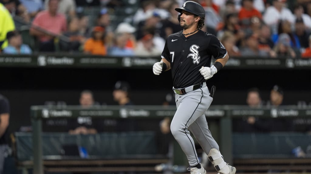 Pirates add more outfield depth by signing White Soxs' former top prospect